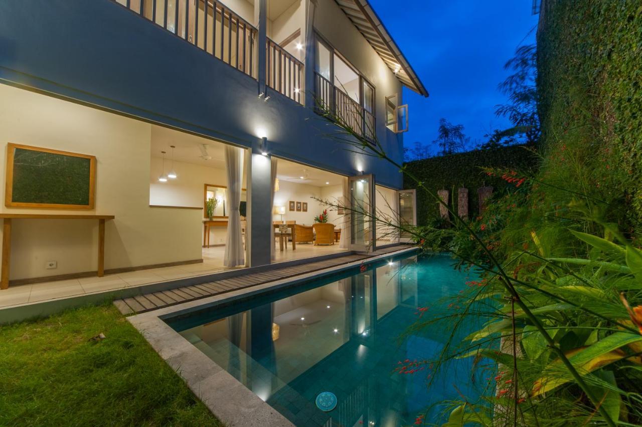 Casanusa Villa ジンバラン エクステリア 写真