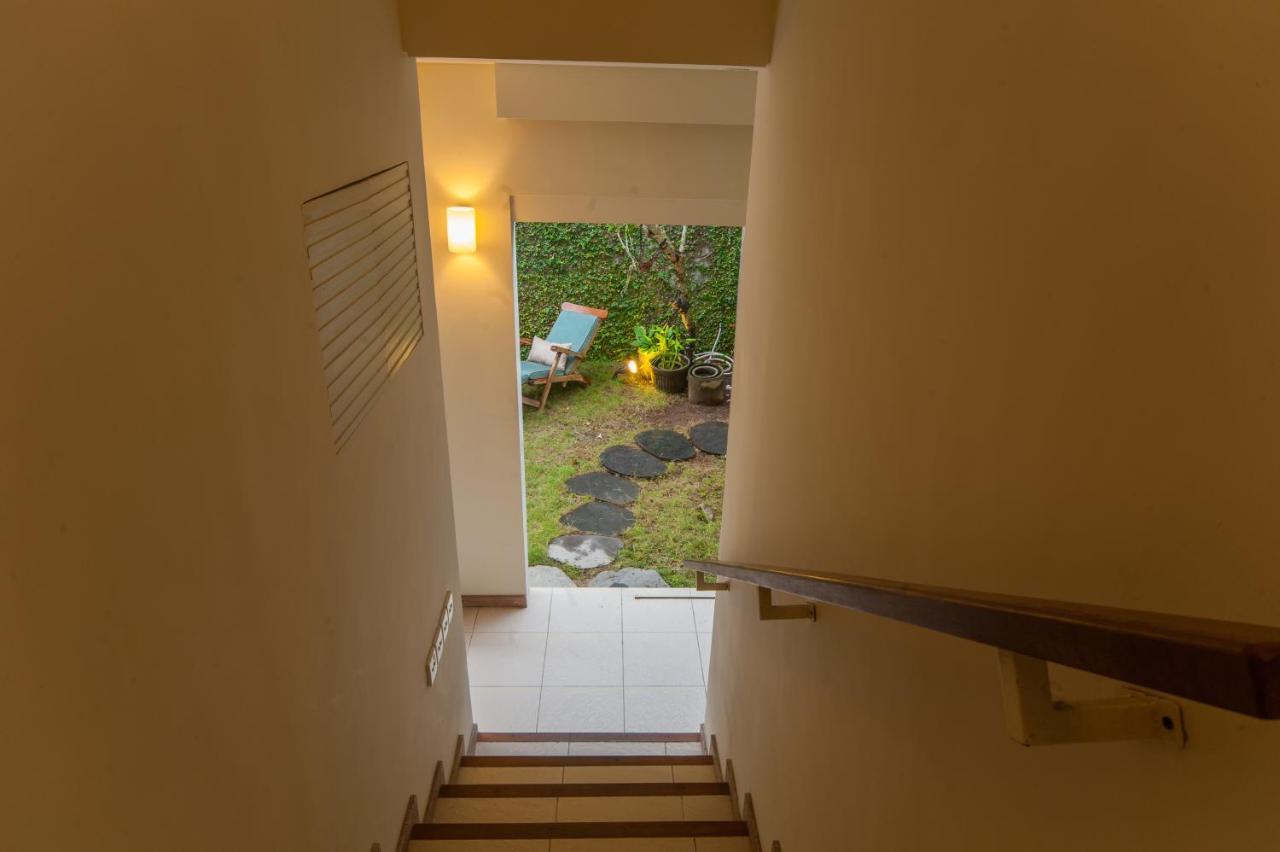 Casanusa Villa ジンバラン エクステリア 写真